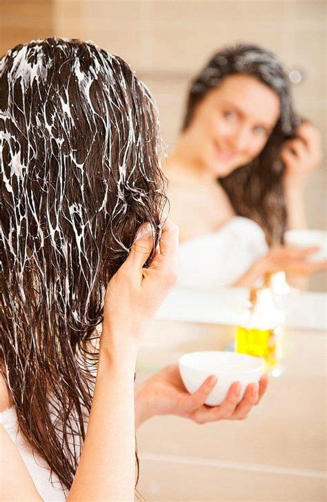 Duş Öncesi Saç Maskesi Nasıl Kullanılır?
